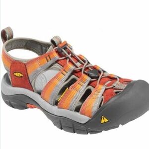 Keen men’s Newport H2 washable sandal size 10